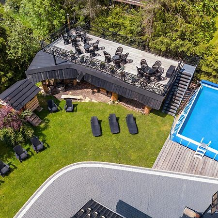 Lesny Dwor Bed & Breakfast Мурзасичле Екстериор снимка