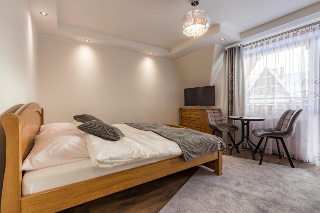 Lesny Dwor Bed & Breakfast Мурзасичле Екстериор снимка