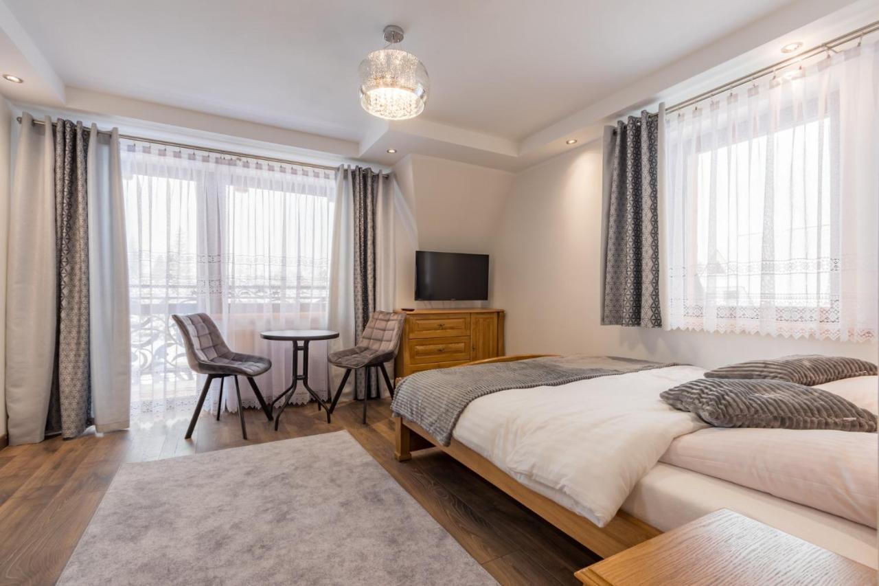 Lesny Dwor Bed & Breakfast Мурзасичле Екстериор снимка