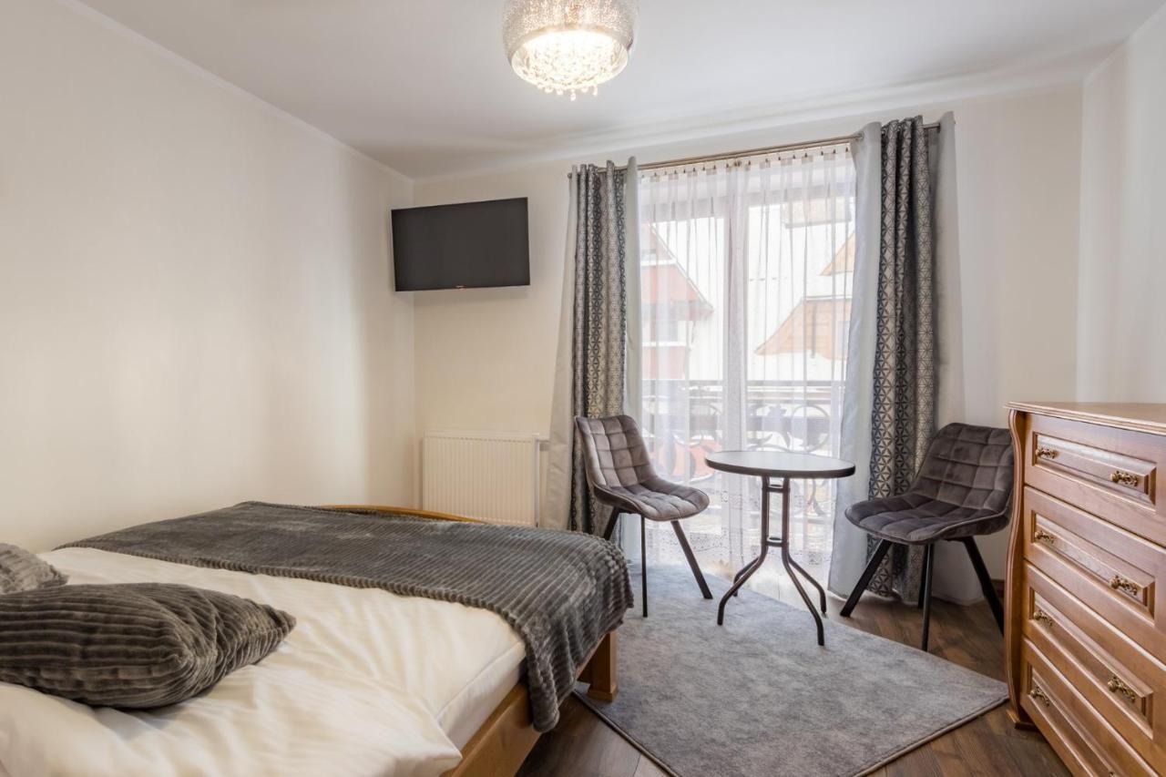 Lesny Dwor Bed & Breakfast Мурзасичле Екстериор снимка