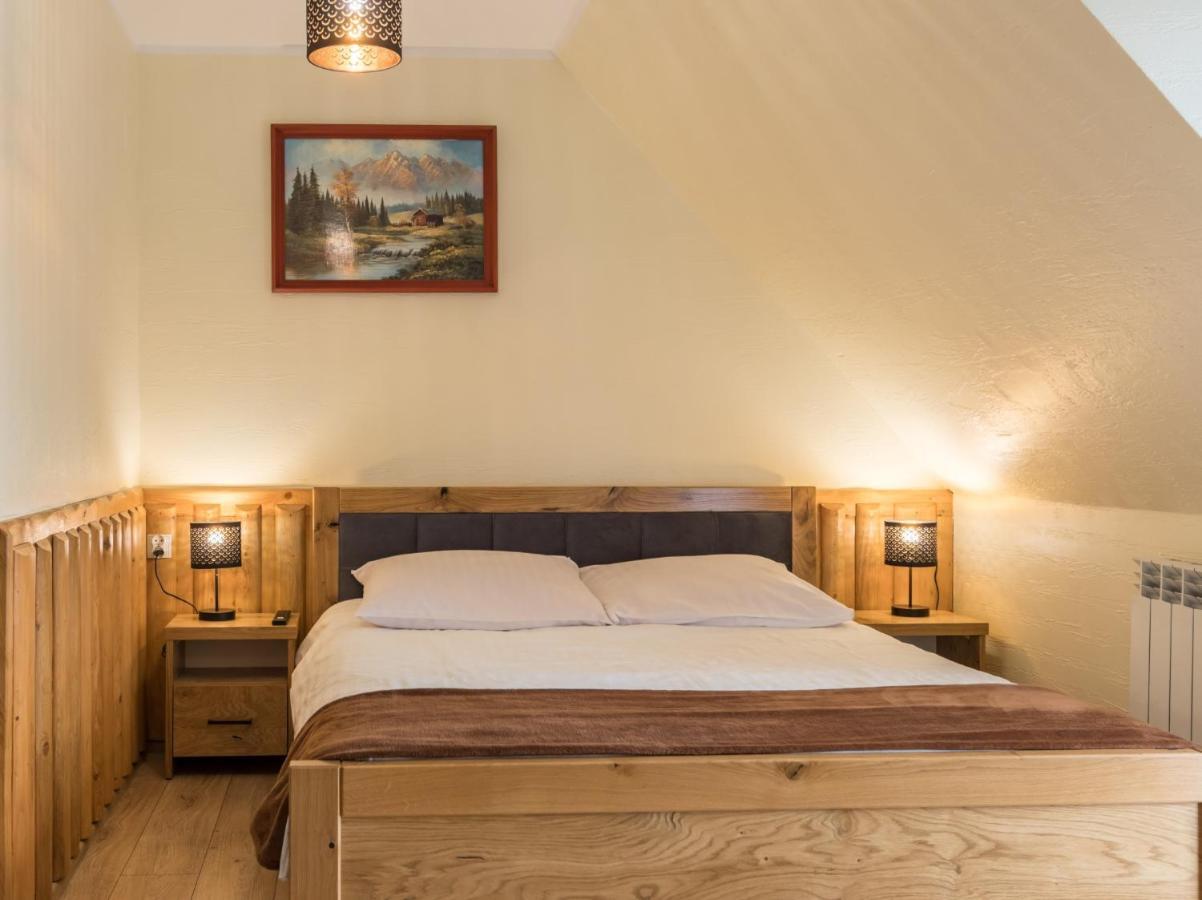 Lesny Dwor Bed & Breakfast Мурзасичле Екстериор снимка