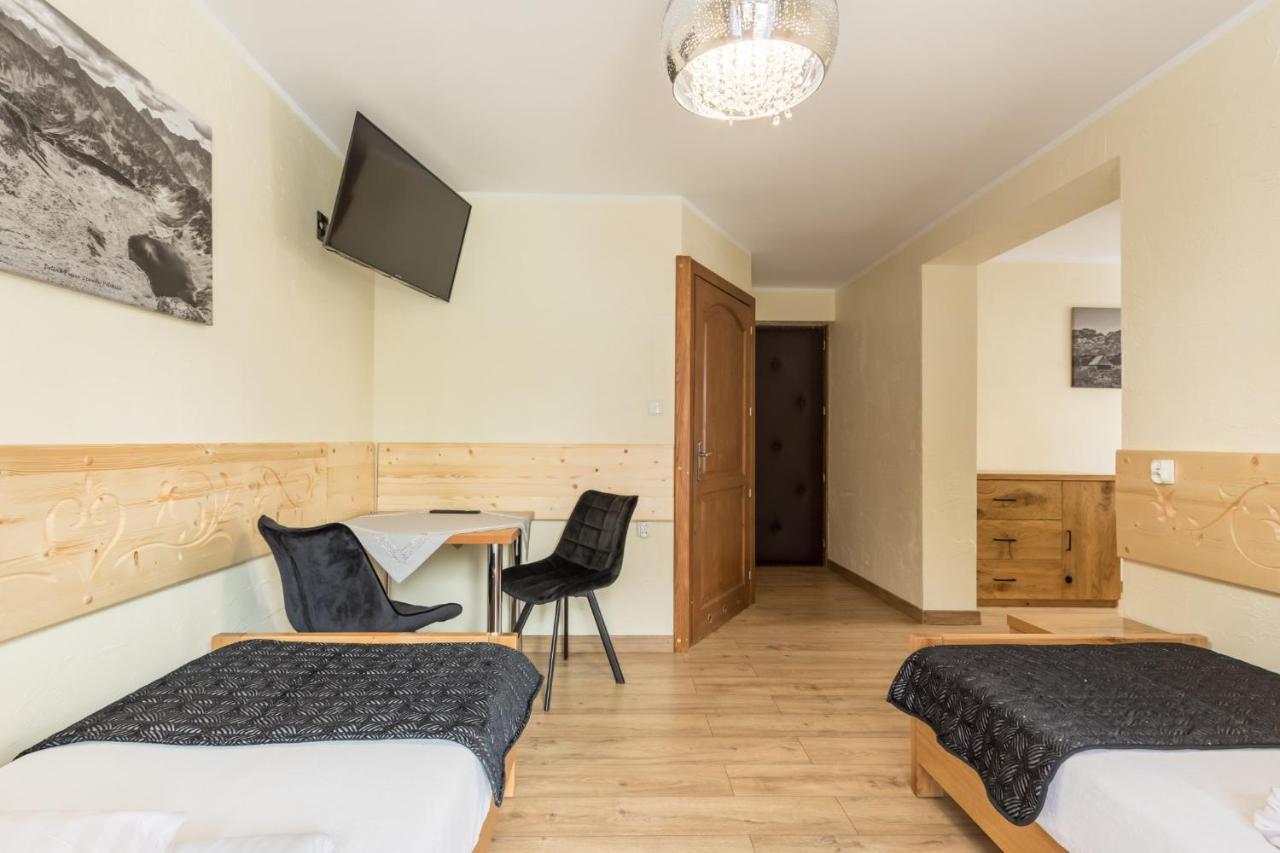 Lesny Dwor Bed & Breakfast Мурзасичле Екстериор снимка