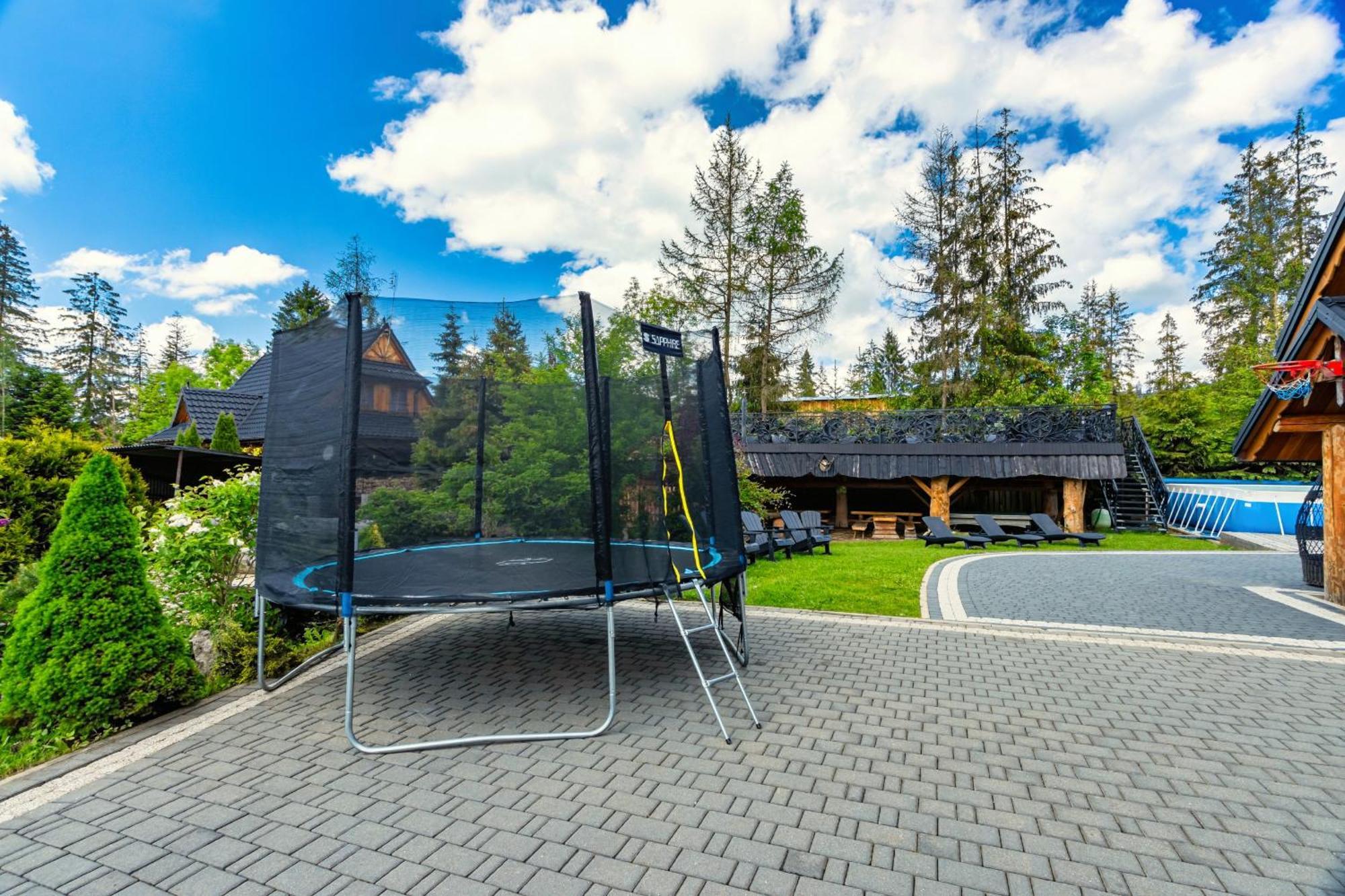 Lesny Dwor Bed & Breakfast Мурзасичле Екстериор снимка