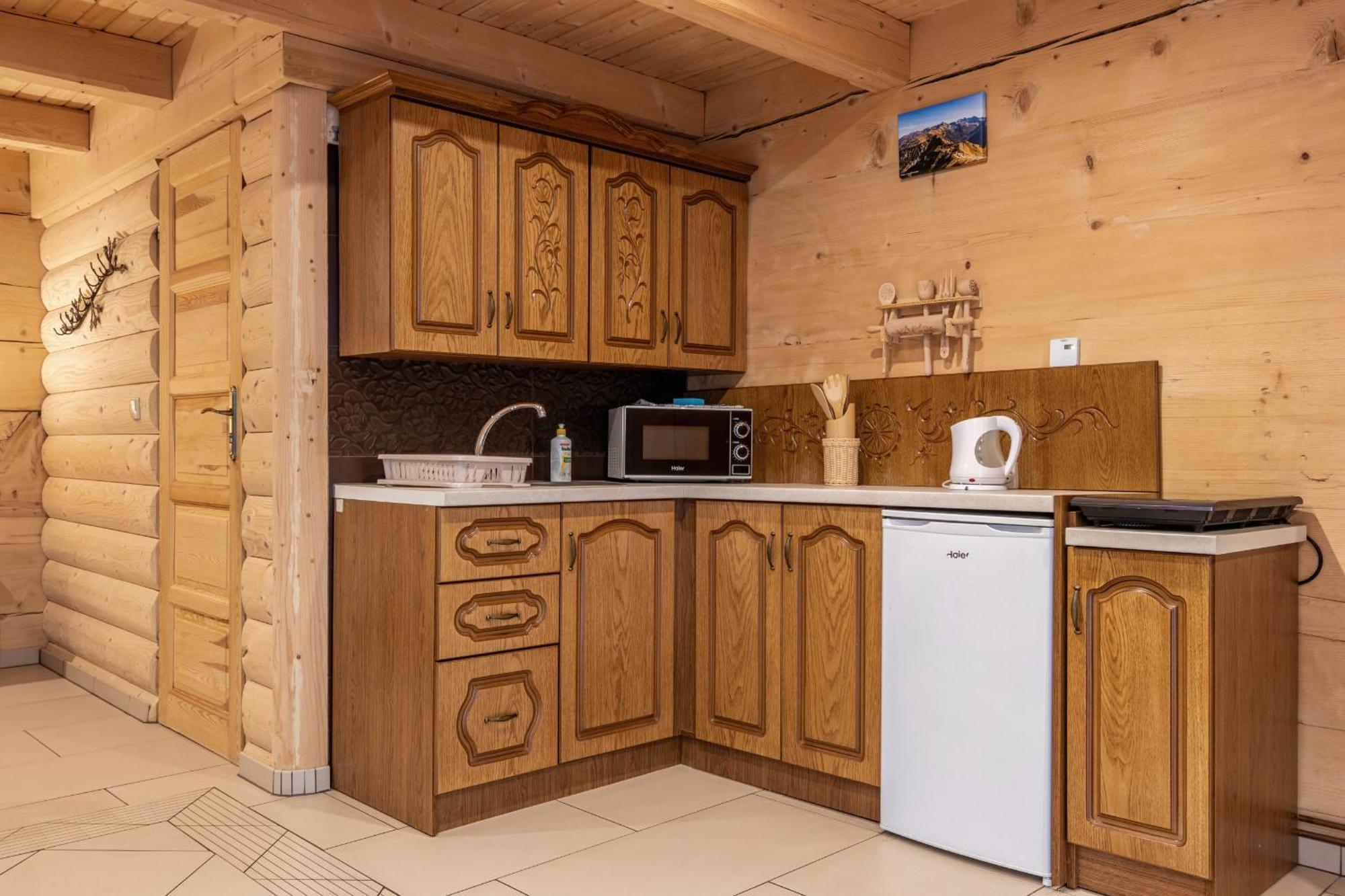 Lesny Dwor Bed & Breakfast Мурзасичле Екстериор снимка
