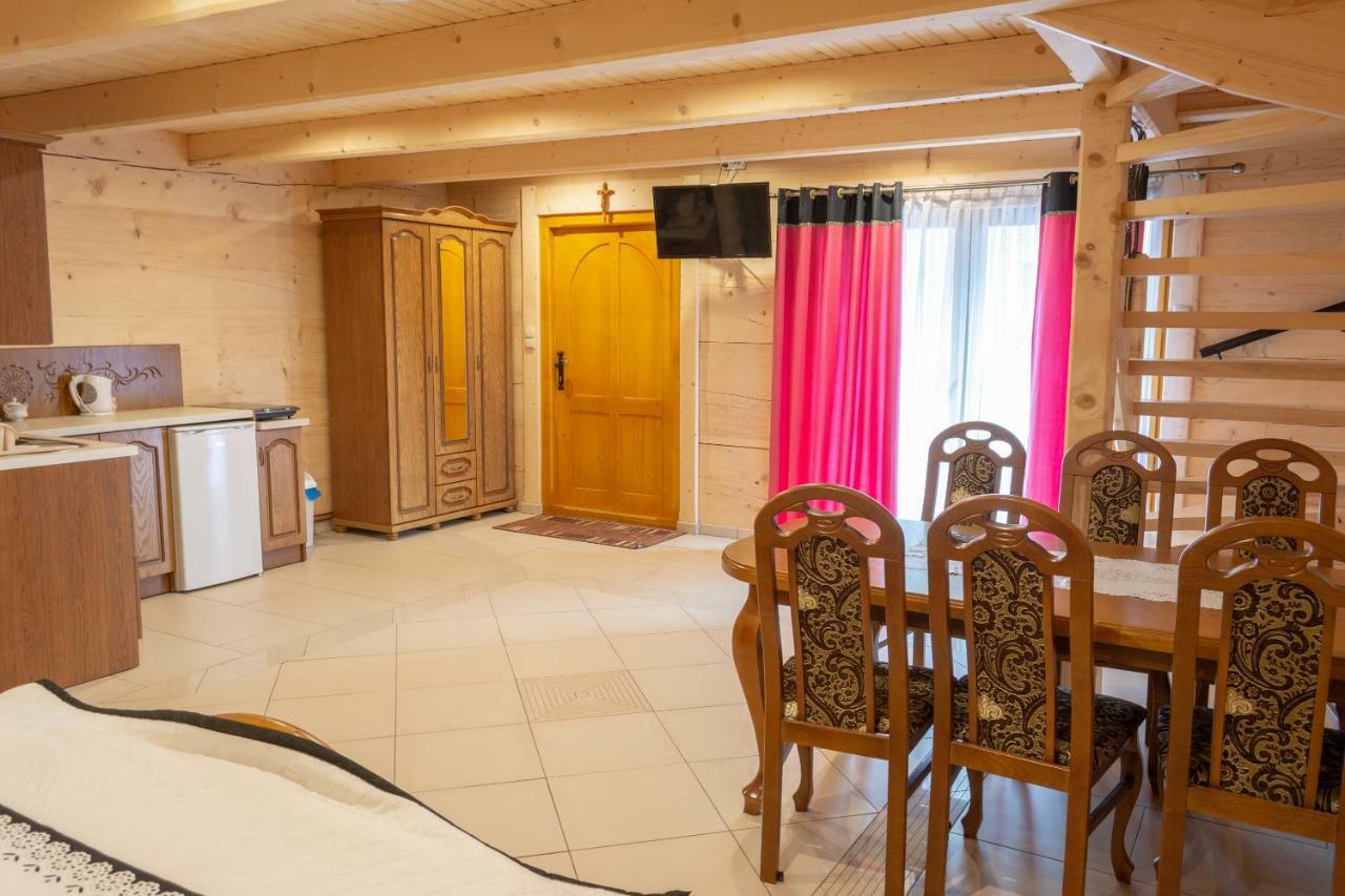 Lesny Dwor Bed & Breakfast Мурзасичле Екстериор снимка