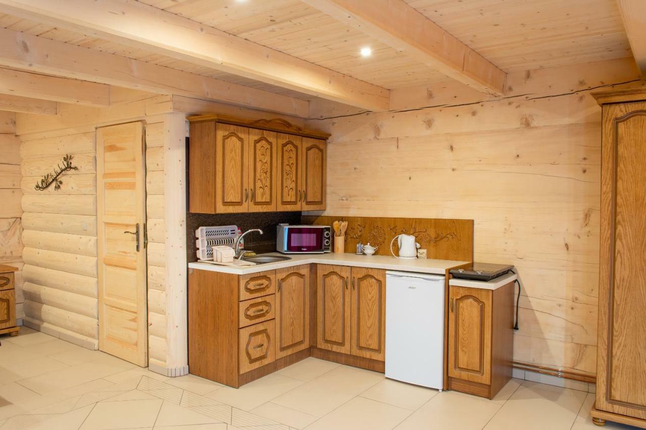 Lesny Dwor Bed & Breakfast Мурзасичле Екстериор снимка