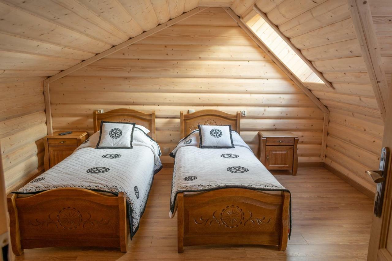 Lesny Dwor Bed & Breakfast Мурзасичле Екстериор снимка